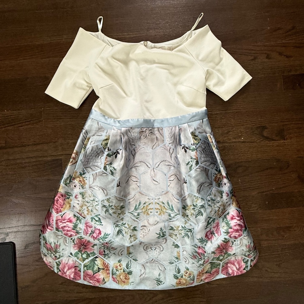 Ted Baker, Size 4 ( = 8 USA), Cream, Off the shoulder